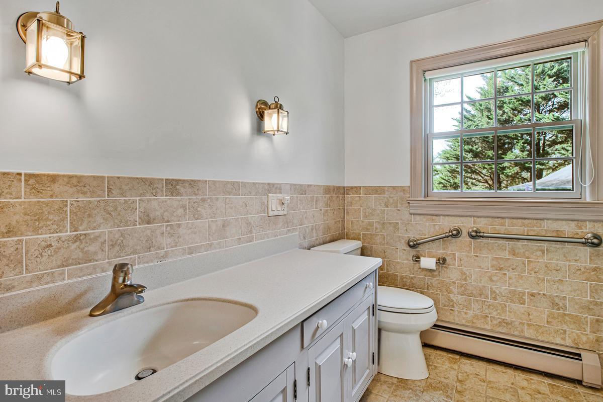 CARROLLYN MANOR - Residential