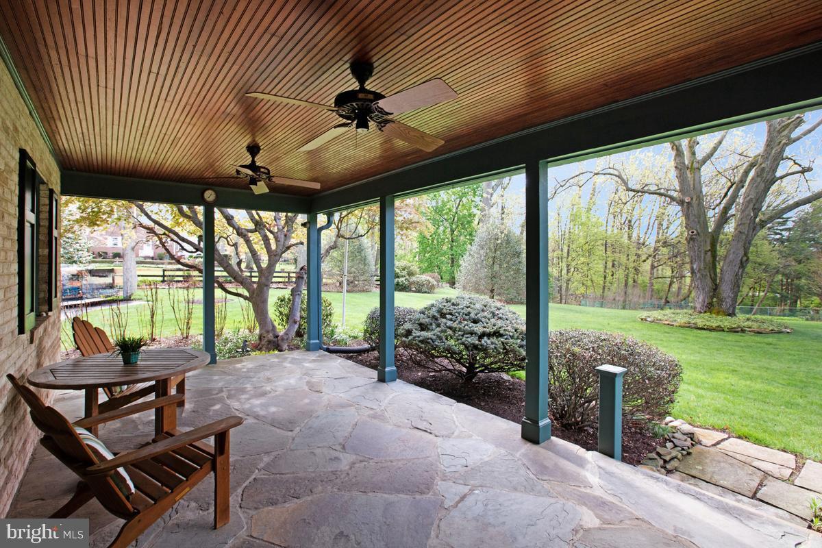 CARROLLYN MANOR - Residential