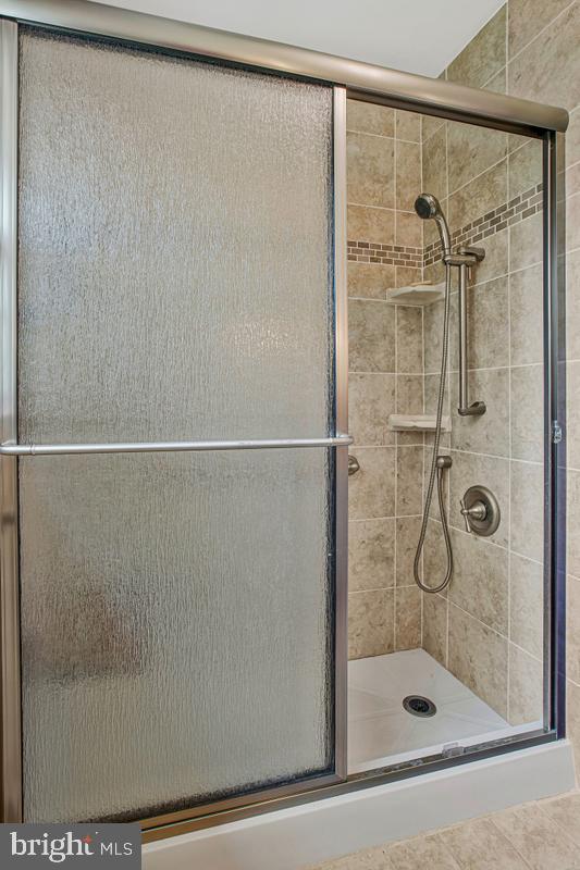 CARROLLYN MANOR - Residential