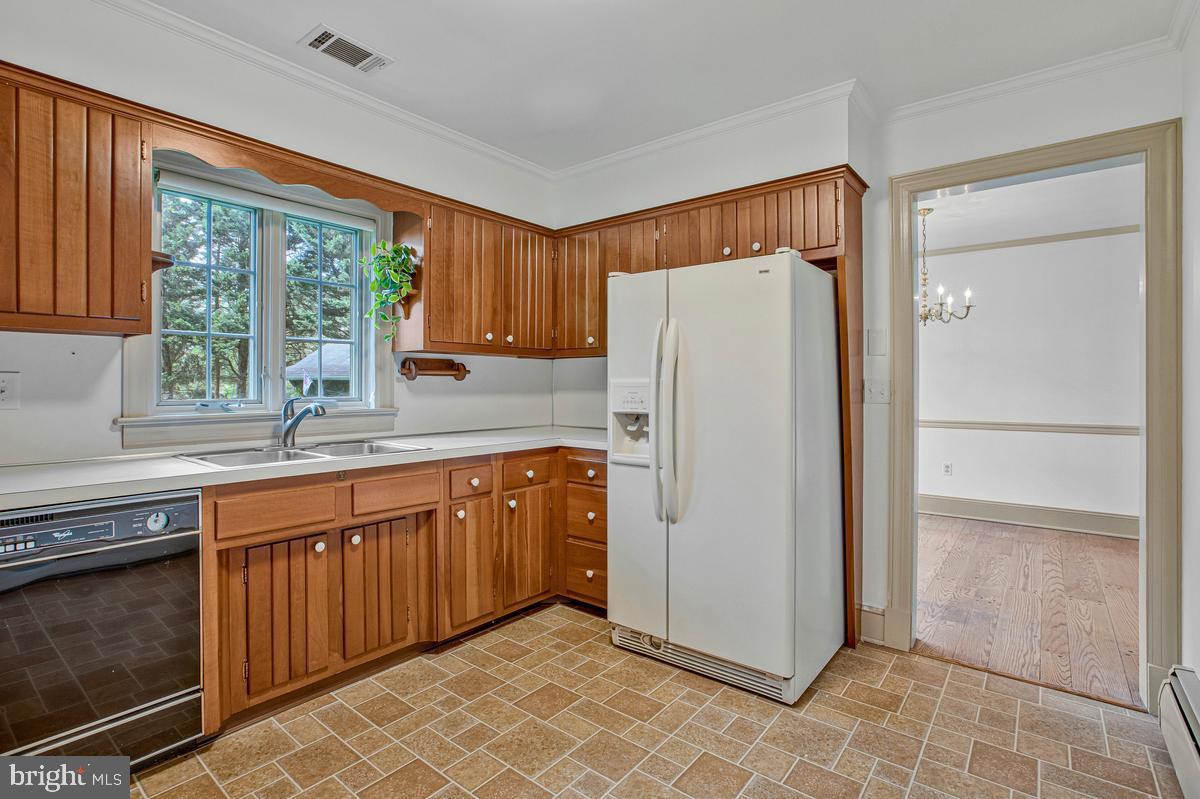 CARROLLYN MANOR - Residential