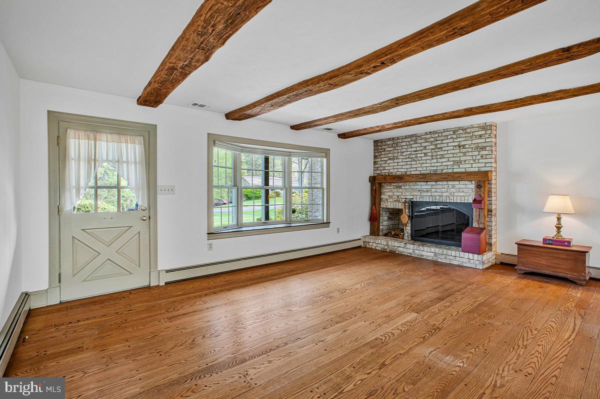 CARROLLYN MANOR - Residential