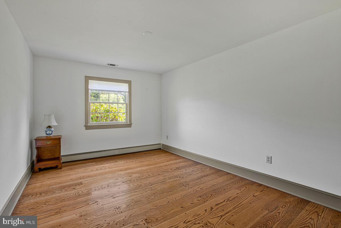 CARROLLYN MANOR - Residential