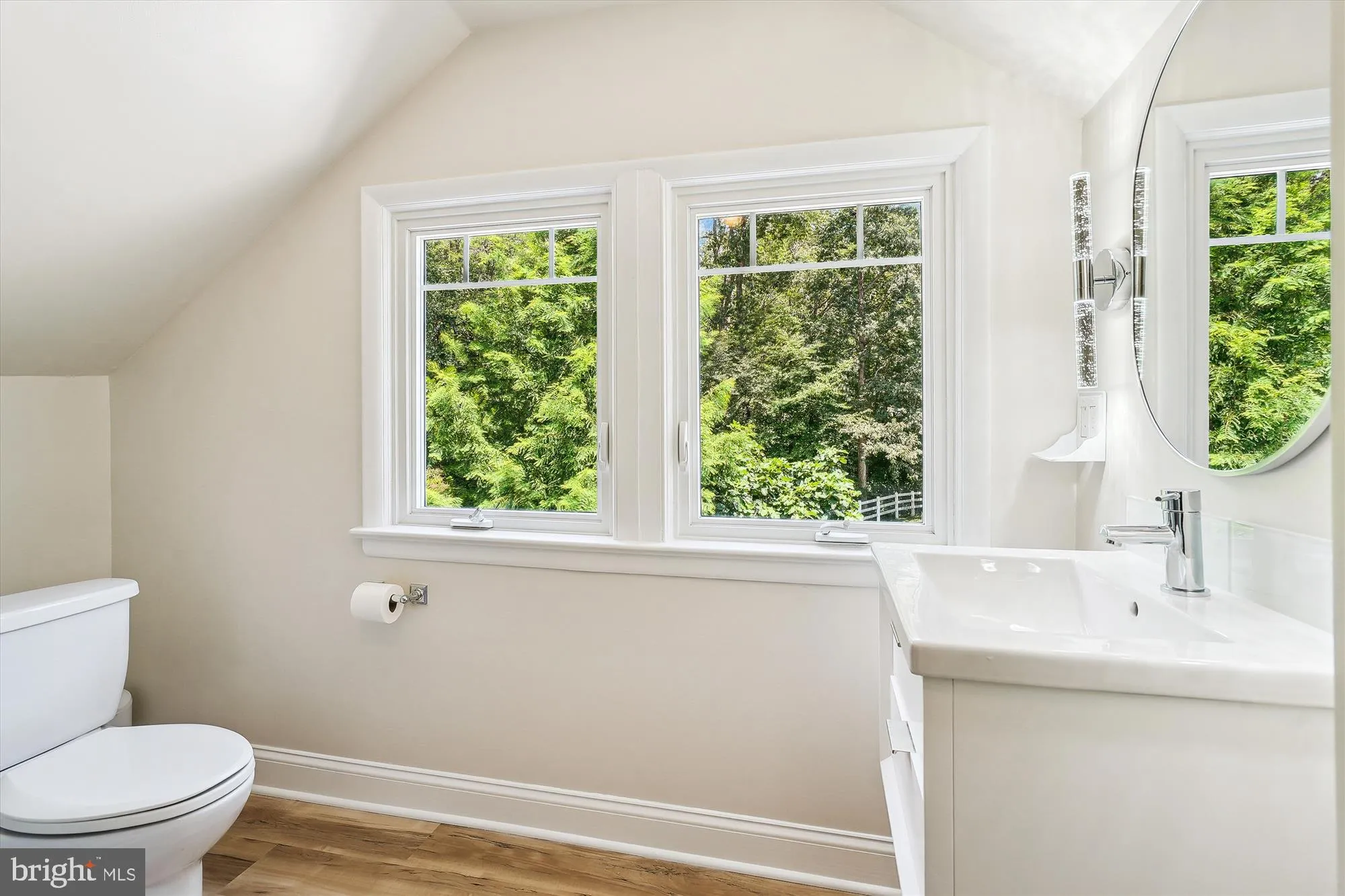 Clifton, Virginia 20124, United States, 4 Bedrooms Bedrooms, ,3 BathroomsBathrooms,Residential,Active,173960