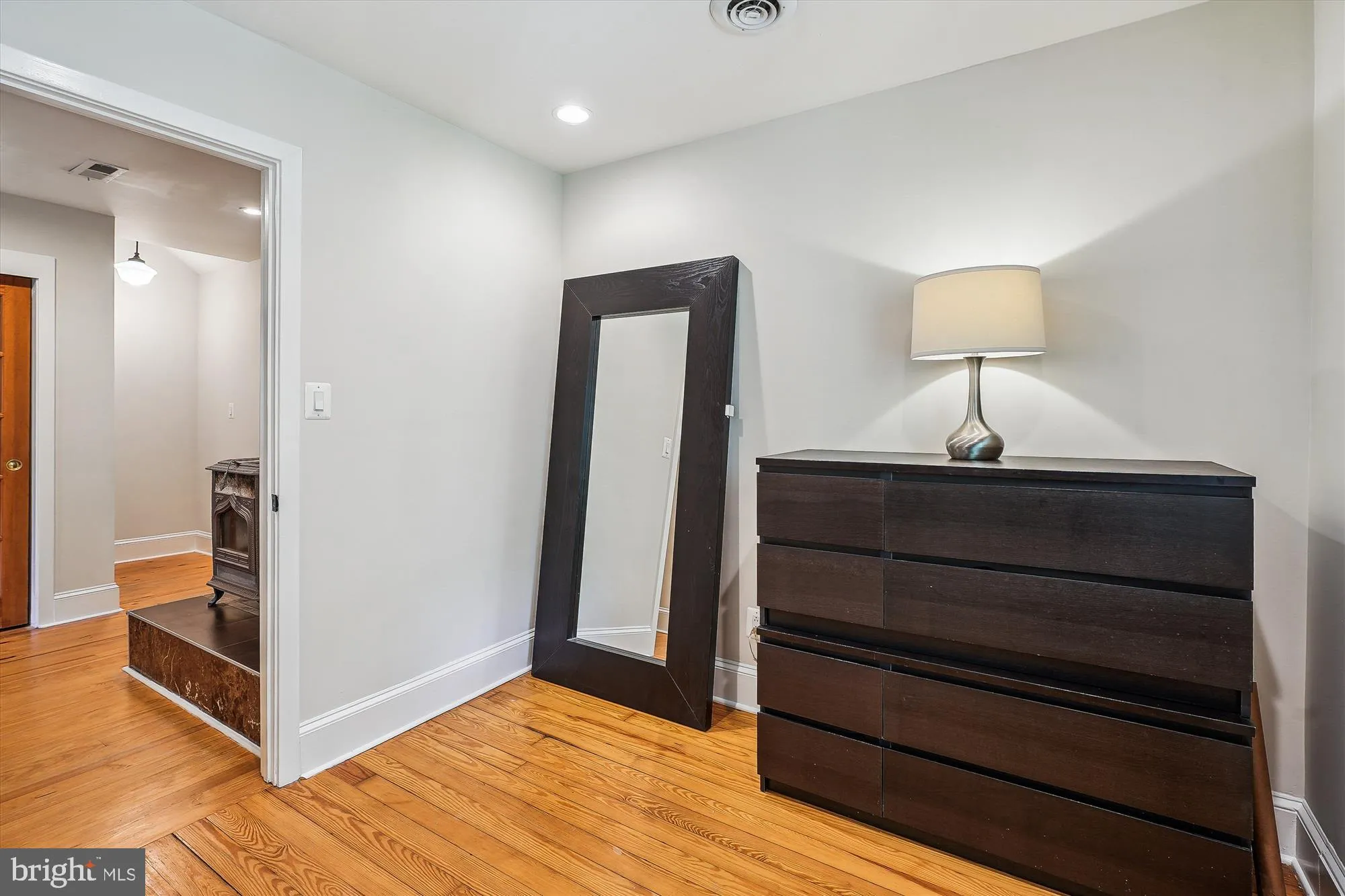 Clifton, Virginia 20124, United States, 4 Bedrooms Bedrooms, ,3 BathroomsBathrooms,Residential,Active,173960