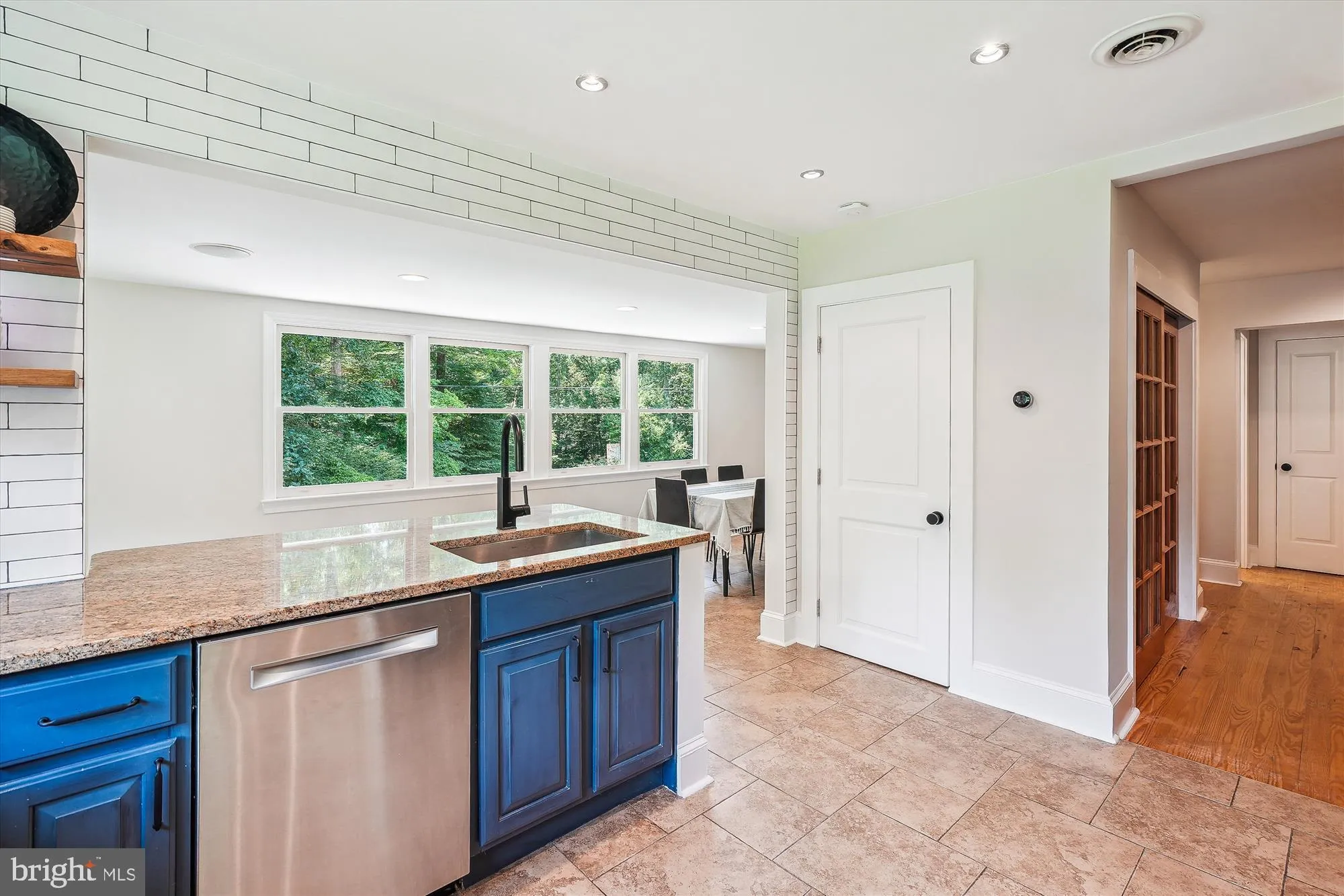 Clifton, Virginia 20124, United States, 4 Bedrooms Bedrooms, ,3 BathroomsBathrooms,Residential,Active,173960