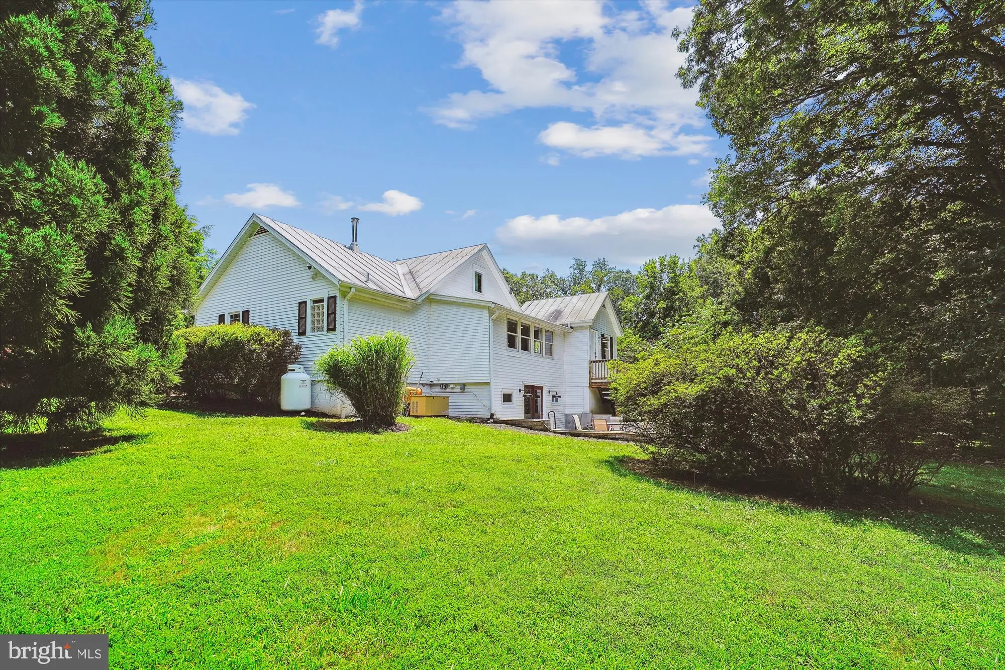 Clifton, Virginia 20124, United States, 4 Bedrooms Bedrooms, ,3 BathroomsBathrooms,Residential,Active,173960