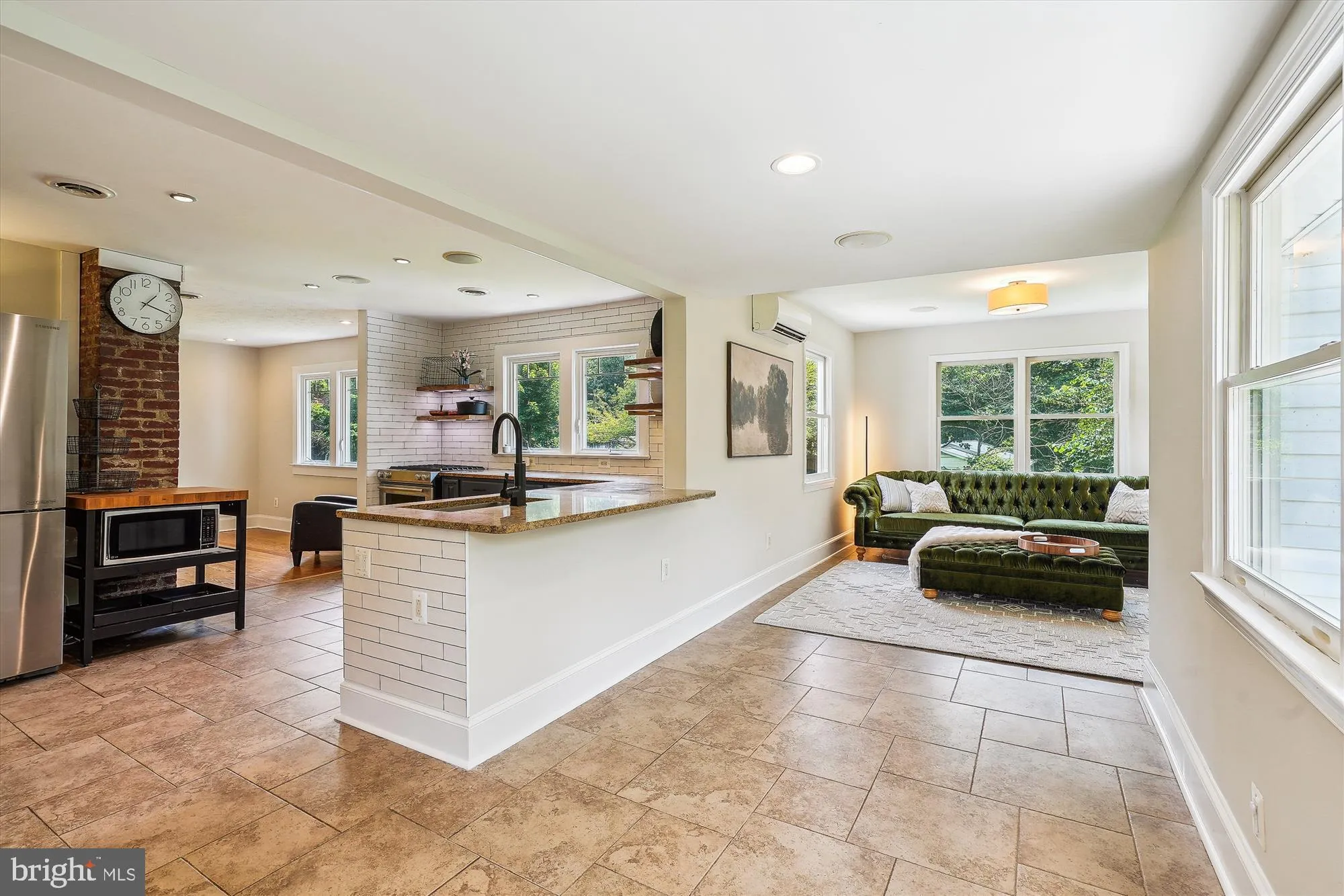 Clifton, Virginia 20124, United States, 4 Bedrooms Bedrooms, ,3 BathroomsBathrooms,Residential,Active,173960