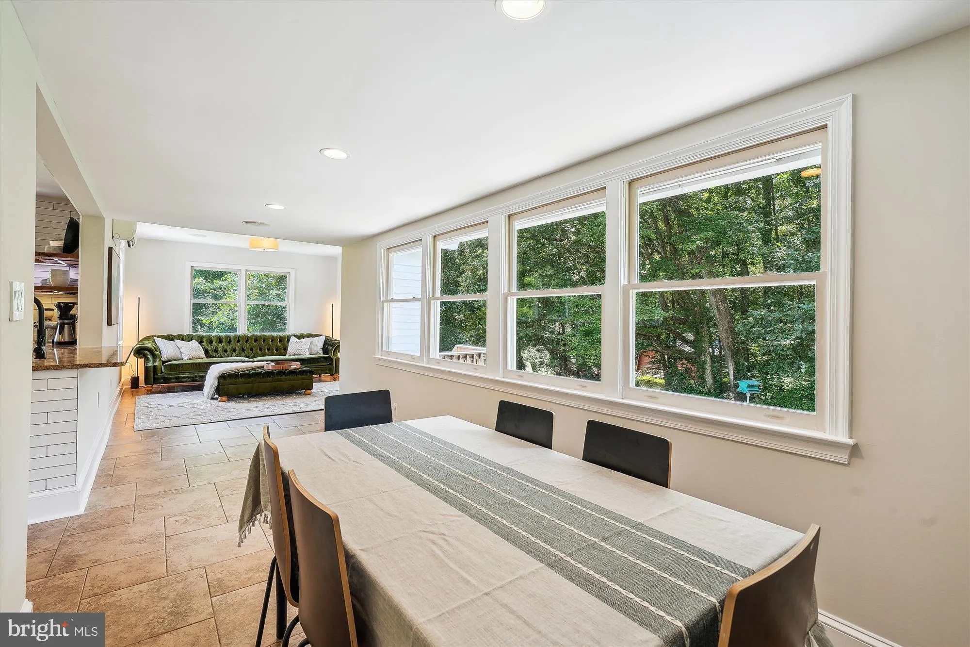 Clifton, Virginia 20124, United States, 4 Bedrooms Bedrooms, ,3 BathroomsBathrooms,Residential,Active,173960