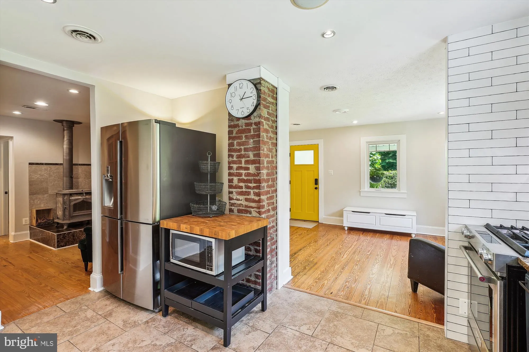 Clifton, Virginia 20124, United States, 4 Bedrooms Bedrooms, ,3 BathroomsBathrooms,Residential,Active,173960