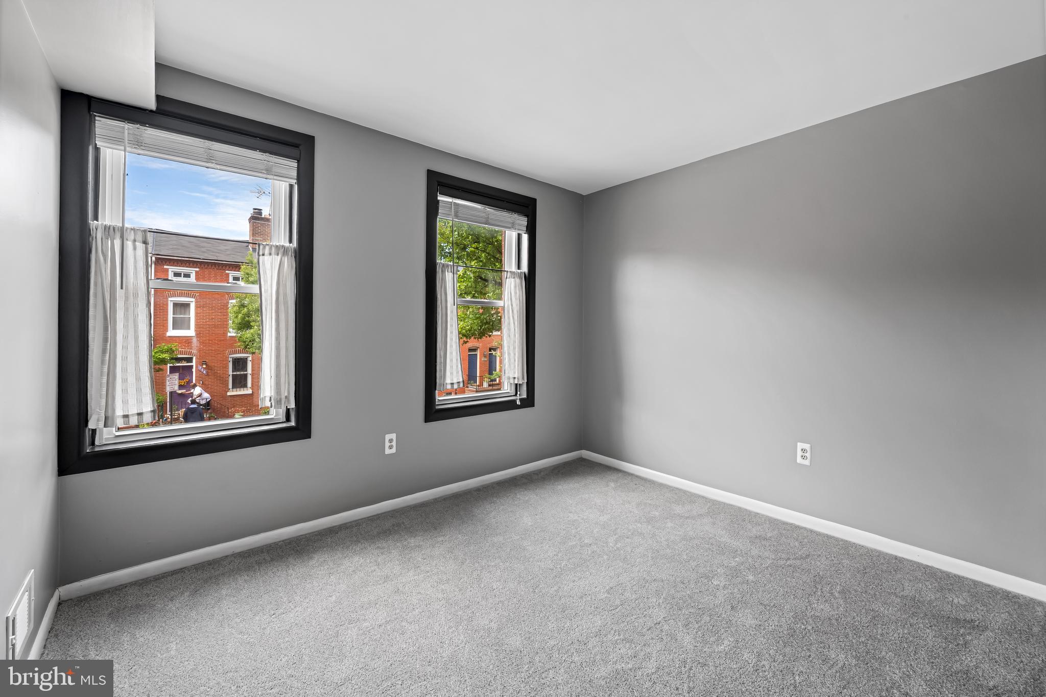 BARRE CIRCLE HISTORIC DISTRICT - Residential Lease