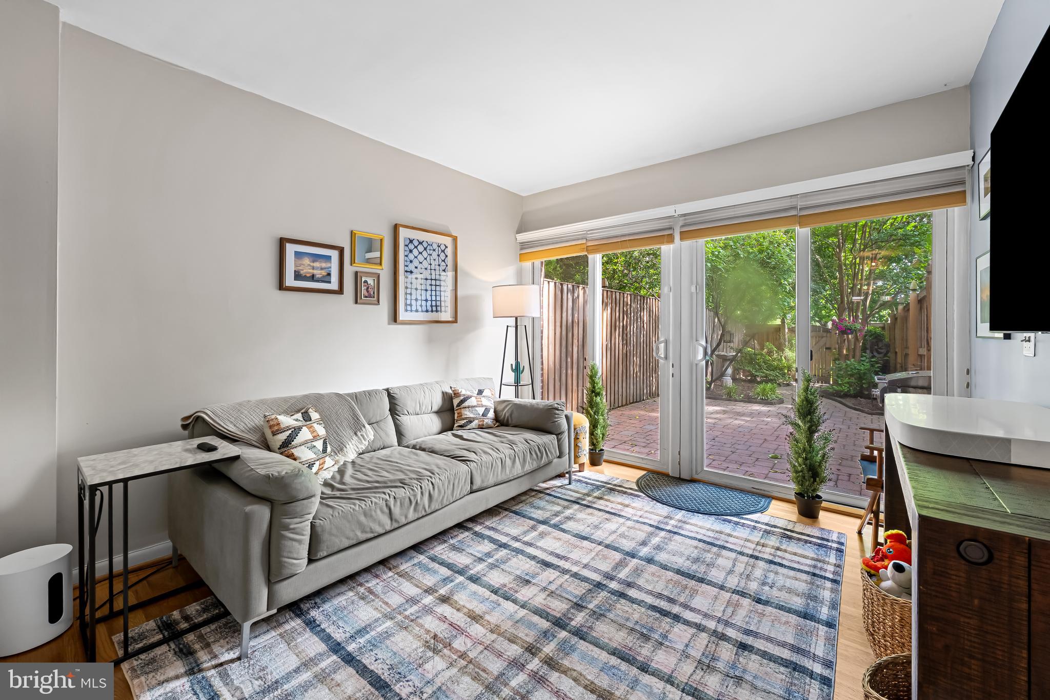 BARRE CIRCLE HISTORIC DISTRICT - Residential Lease