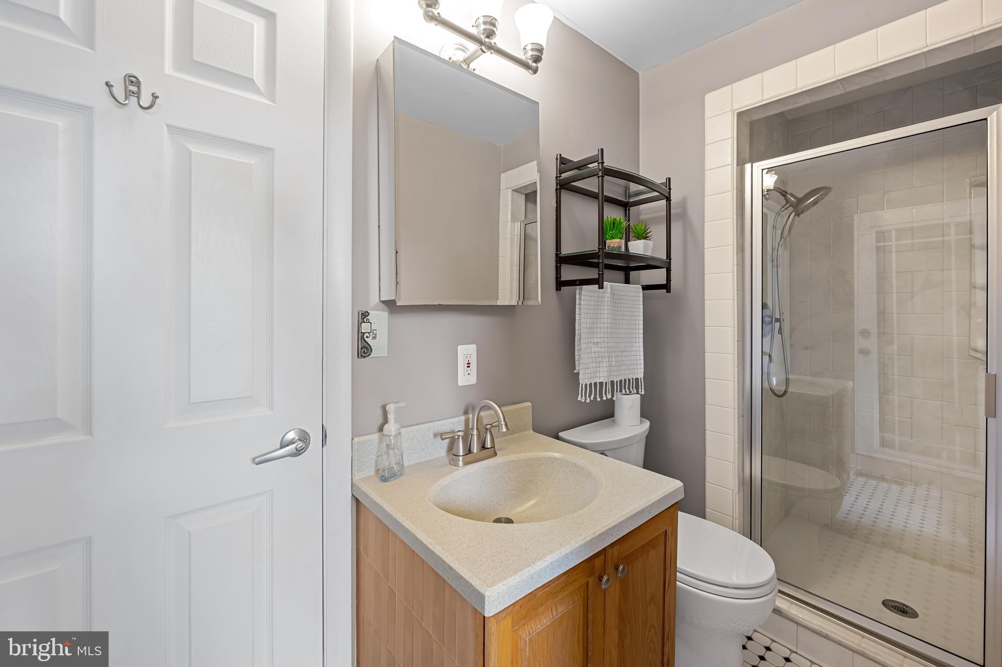 BARRE CIRCLE HISTORIC DISTRICT - Residential Lease