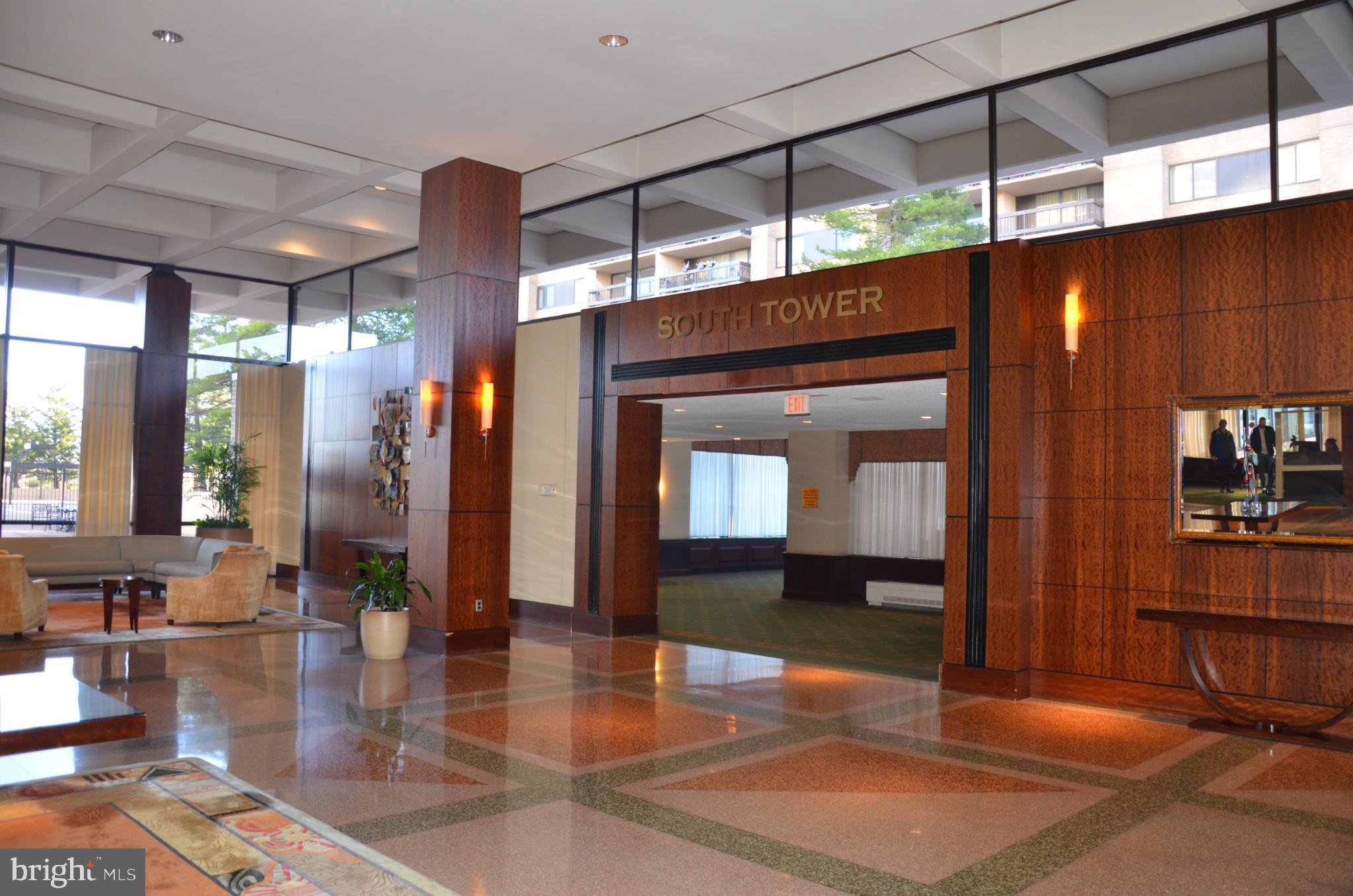 SKYLINE PLAZA - Residential