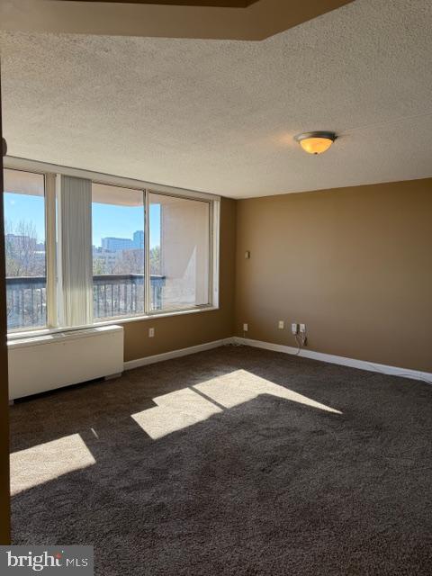 SKYLINE PLAZA - Residential