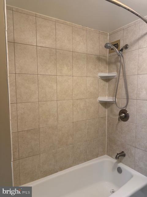 SKYLINE PLAZA - Residential