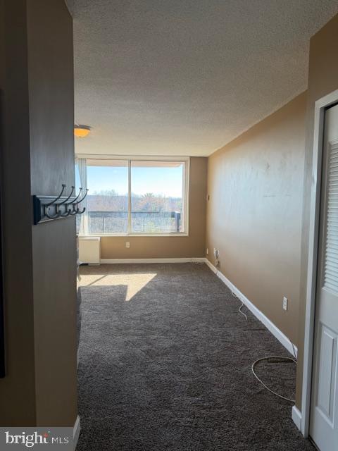 SKYLINE PLAZA - Residential