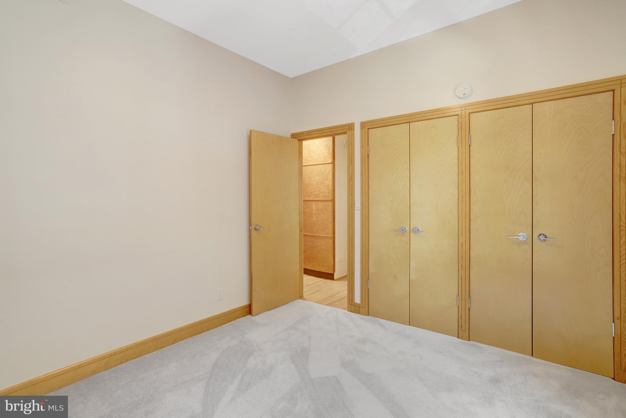 ADDISON HEIGHTS - Residential