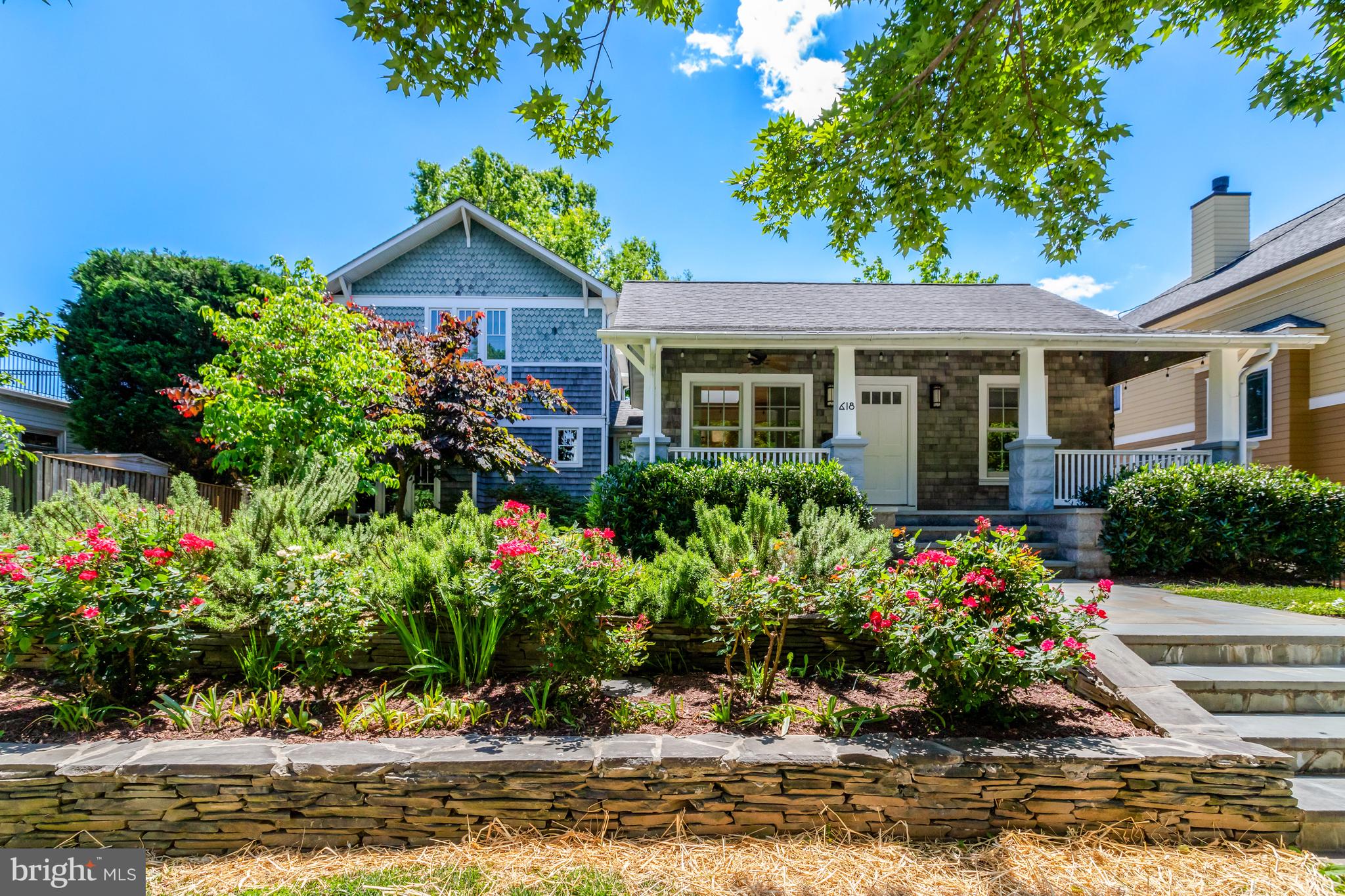 ADDISON HEIGHTS - Residential