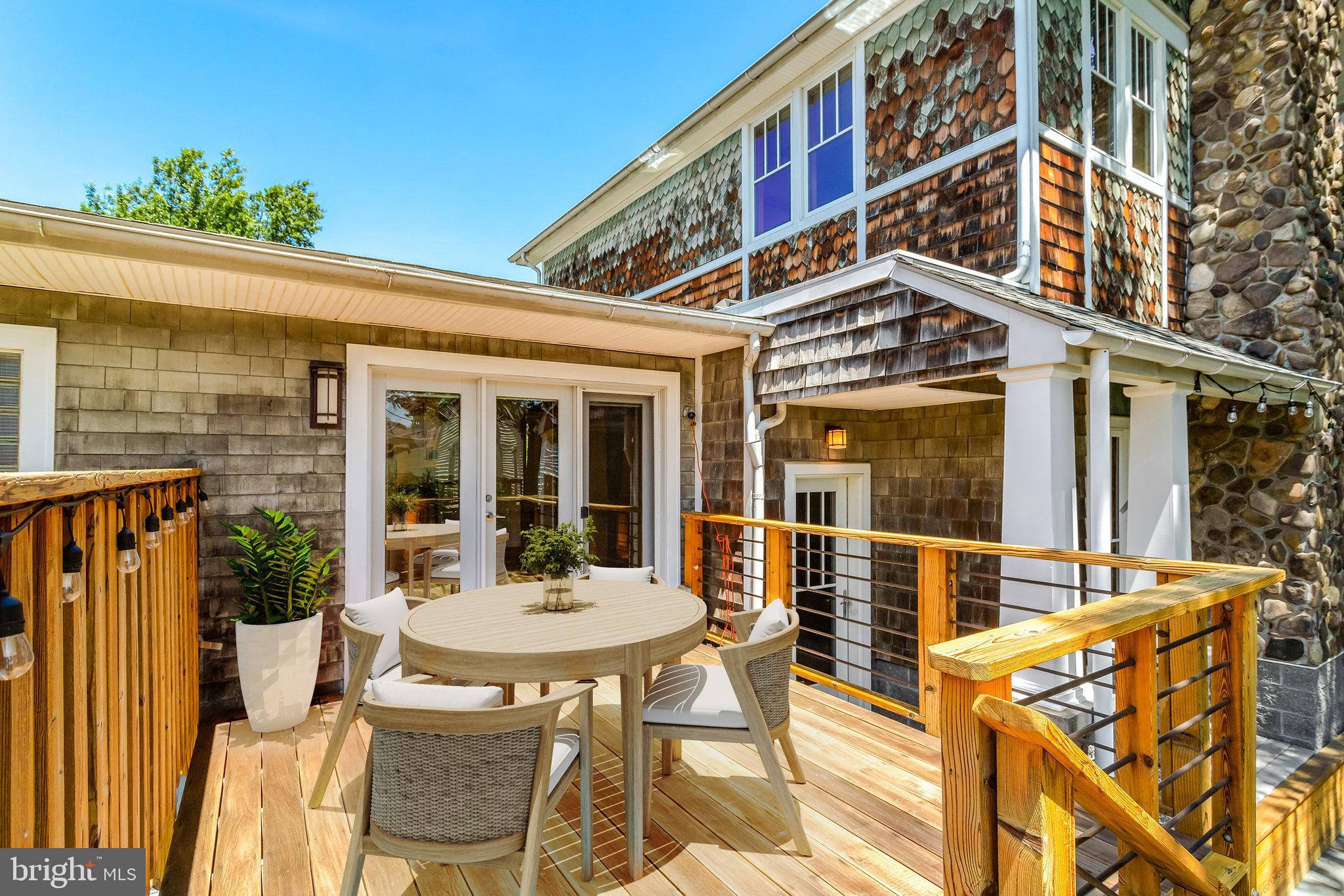 ADDISON HEIGHTS - Residential