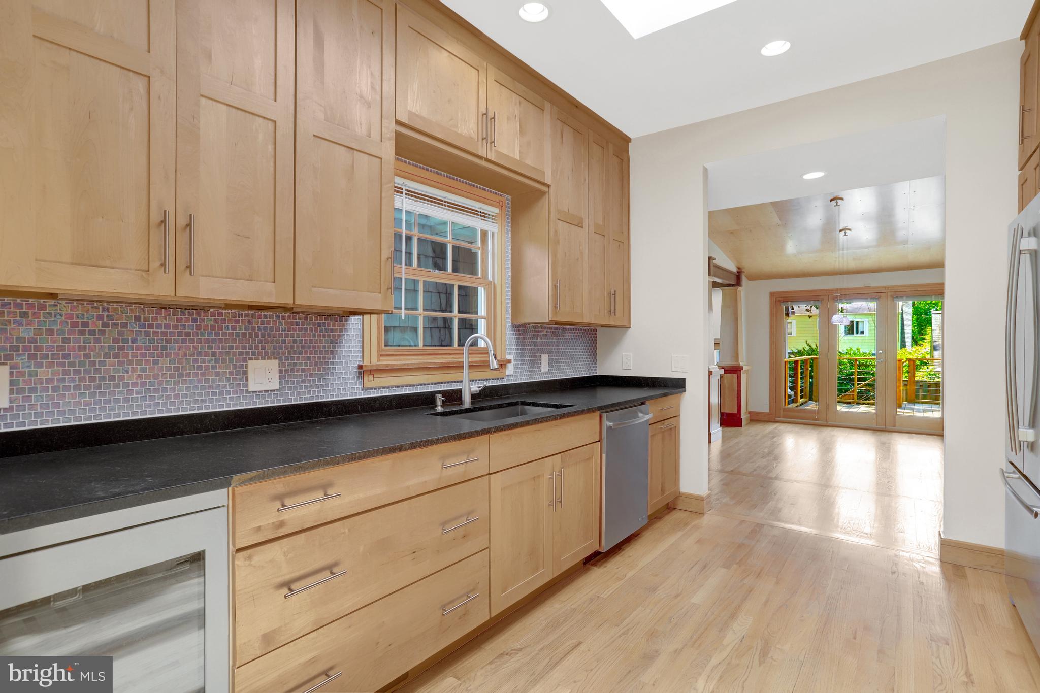 ADDISON HEIGHTS - Residential