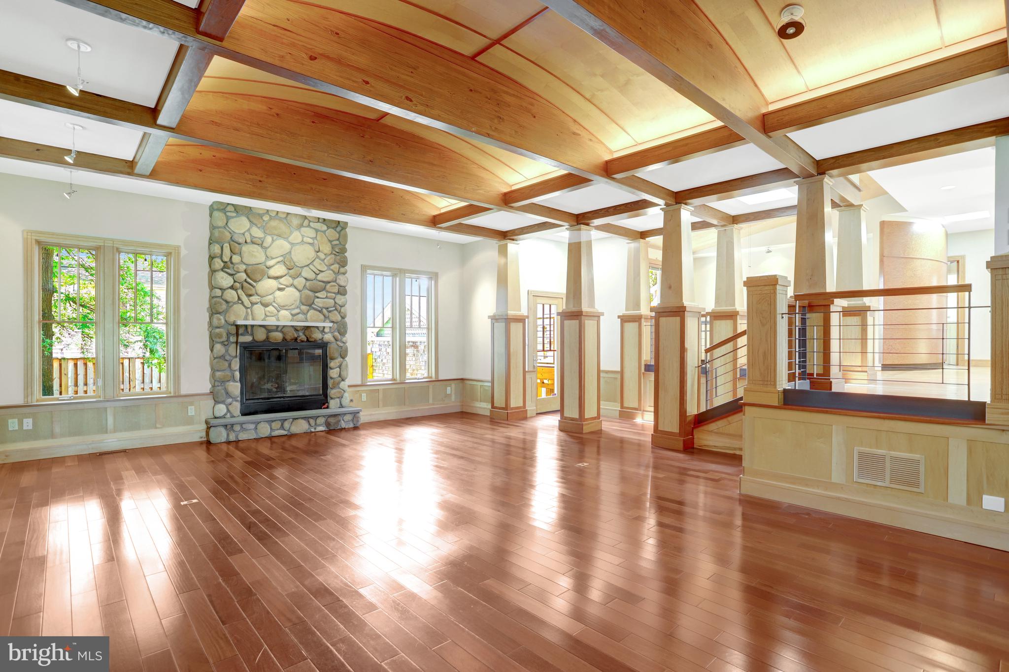 ADDISON HEIGHTS - Residential