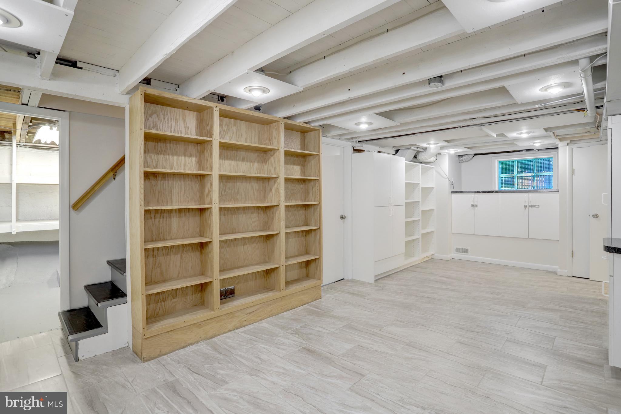 ADDISON HEIGHTS - Residential