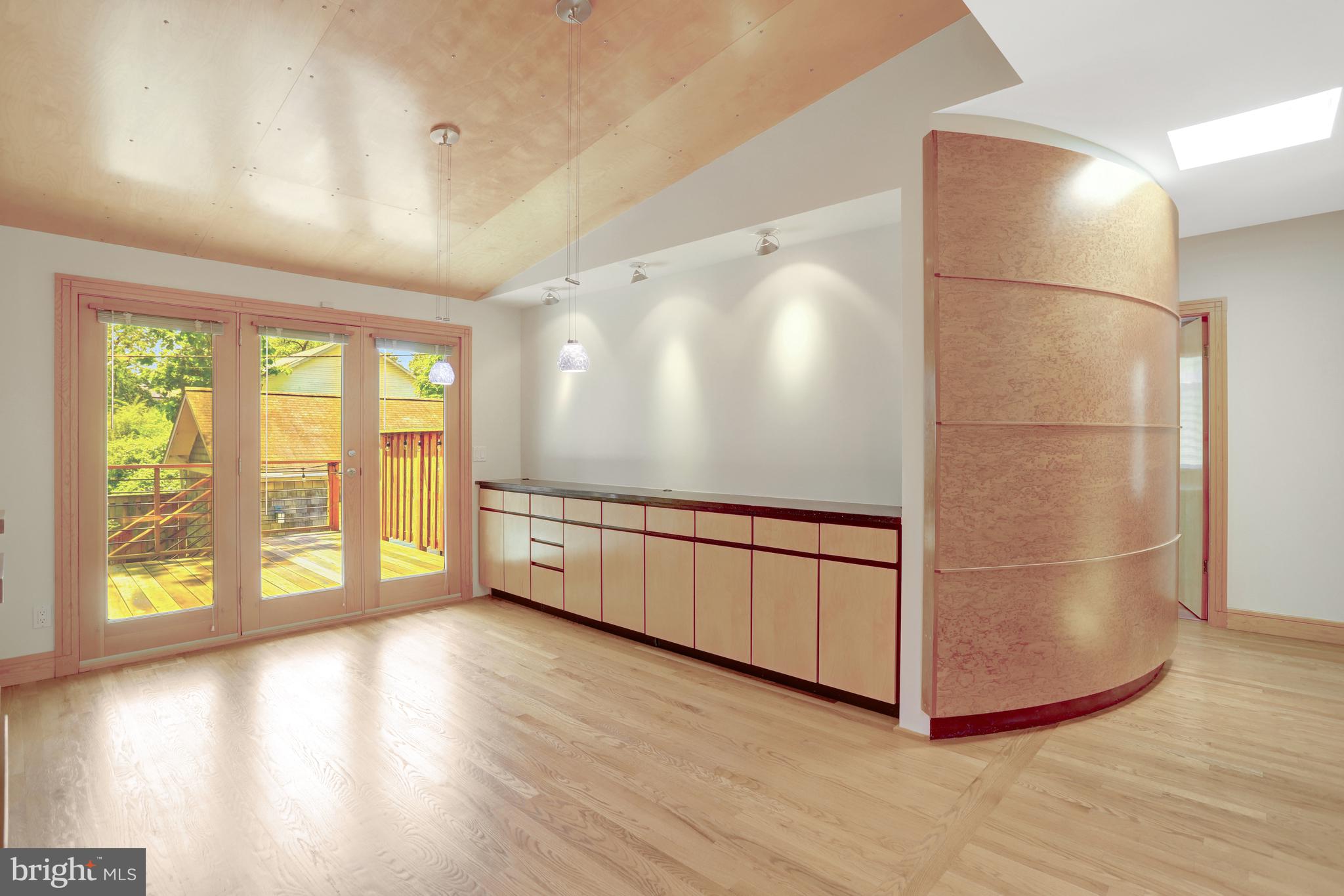 ADDISON HEIGHTS - Residential