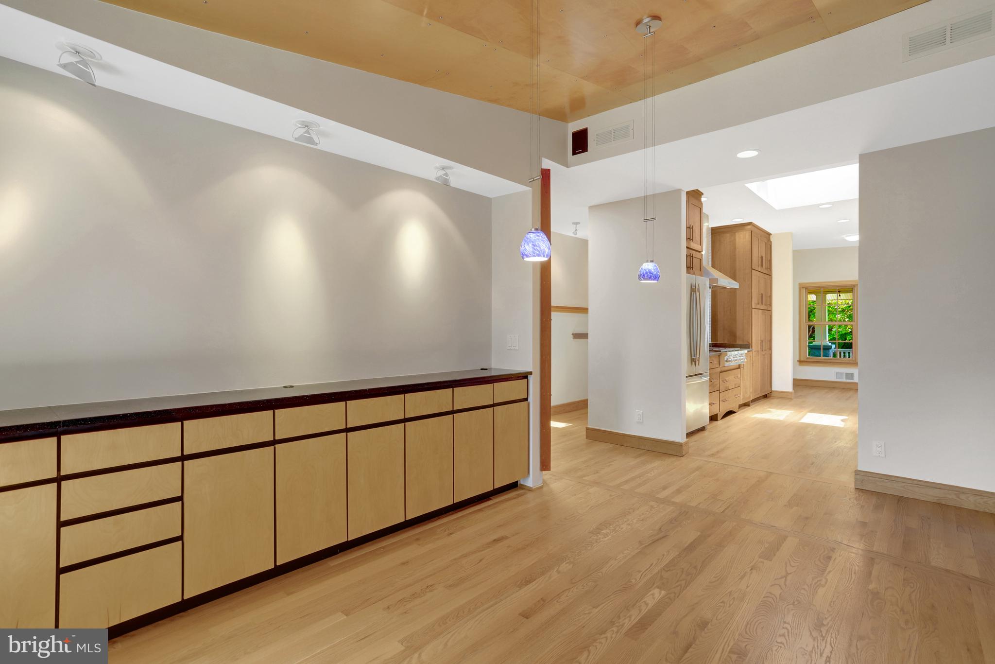 ADDISON HEIGHTS - Residential