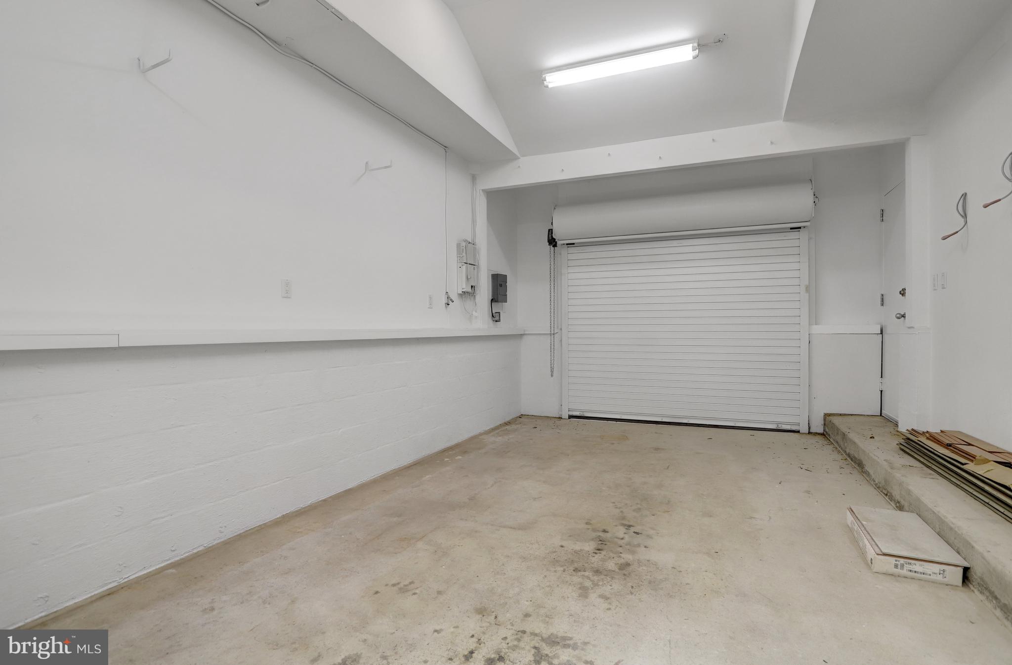 ADDISON HEIGHTS - Residential