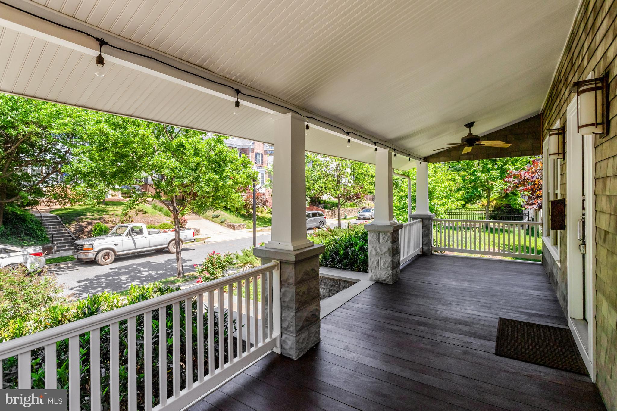 ADDISON HEIGHTS - Residential