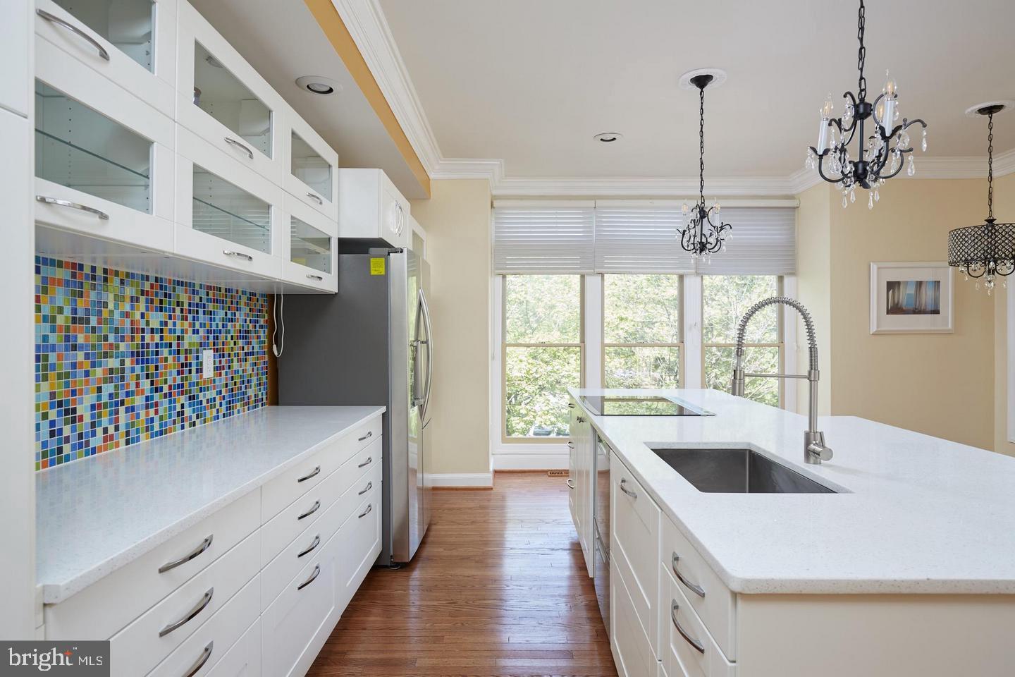 DECOVERLY ADVENTURE - Residential Lease