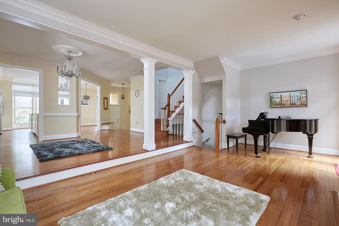 DECOVERLY ADVENTURE - Residential Lease