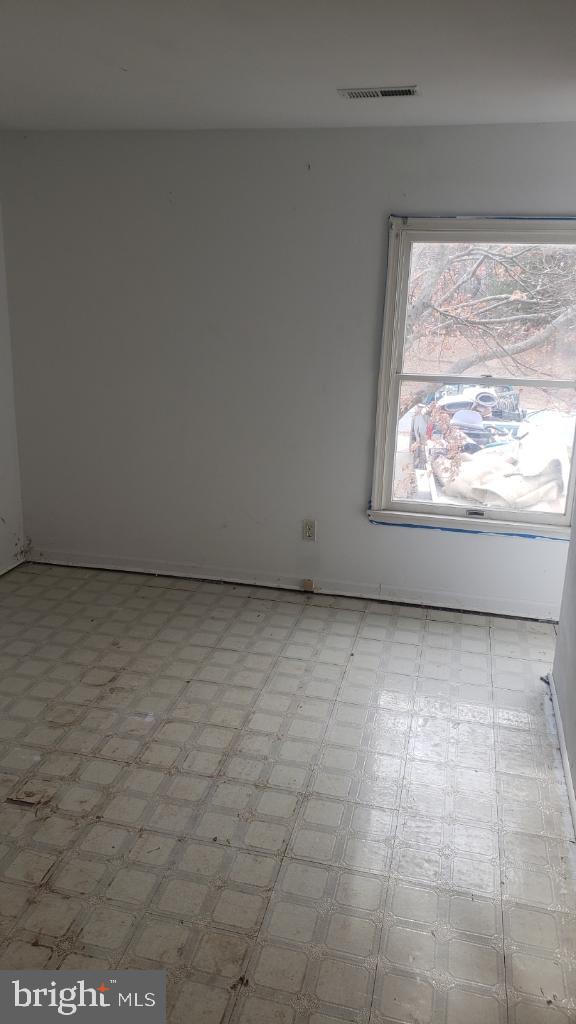 NORTHRIDGE - Residential