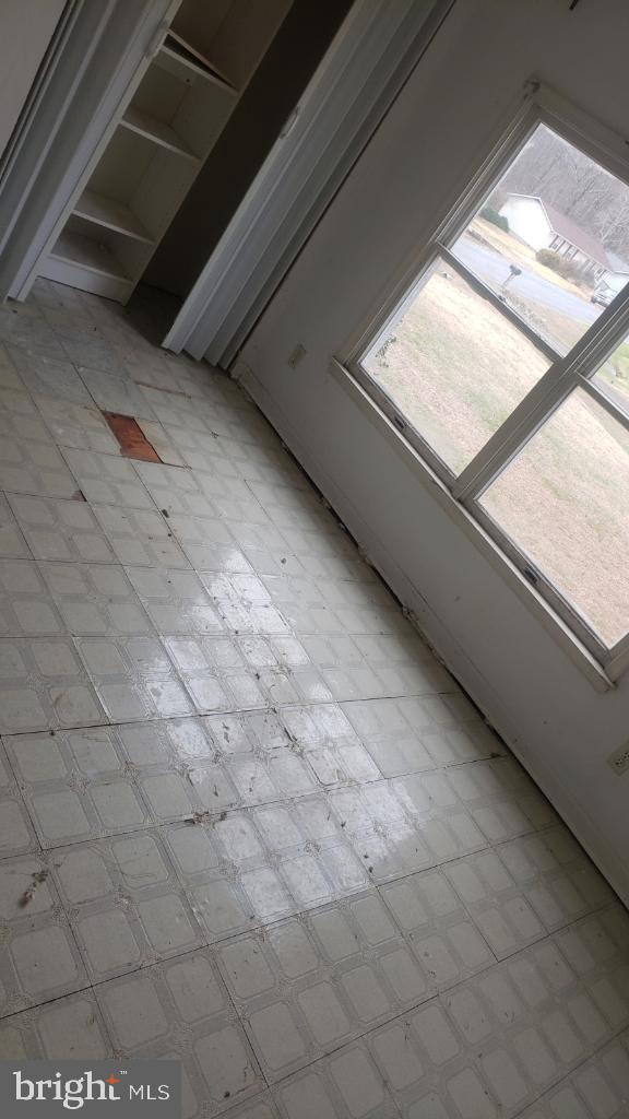 NORTHRIDGE - Residential