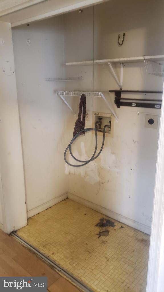 NORTHRIDGE - Residential