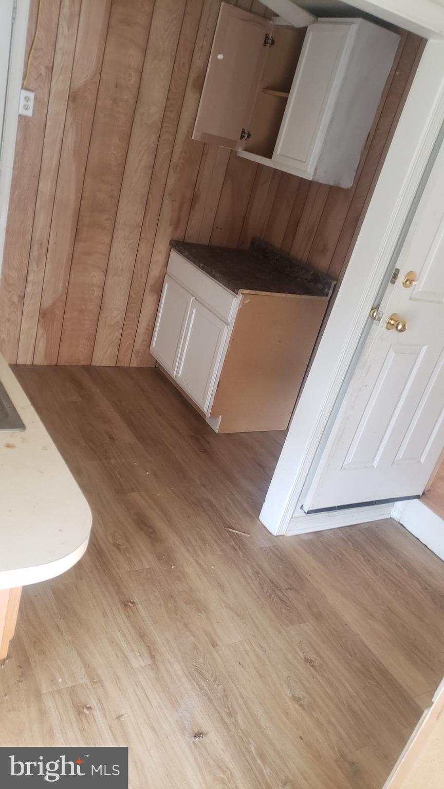 NORTHRIDGE - Residential