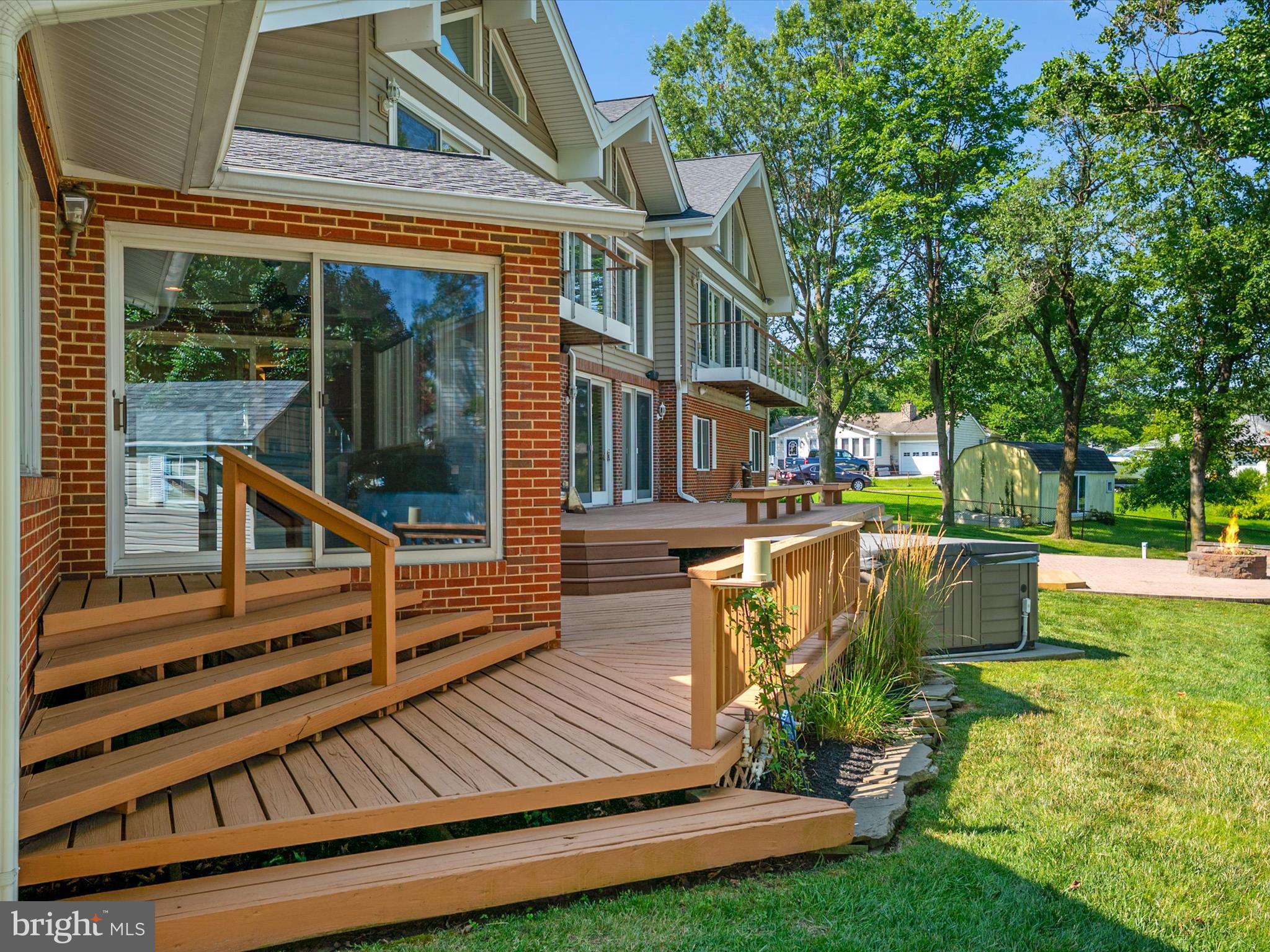 HARBOR VIEW - Residential