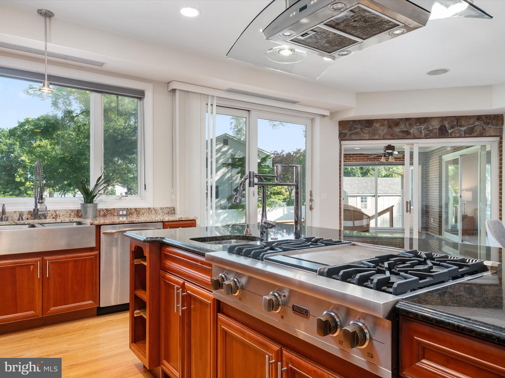 HARBOR VIEW - Residential