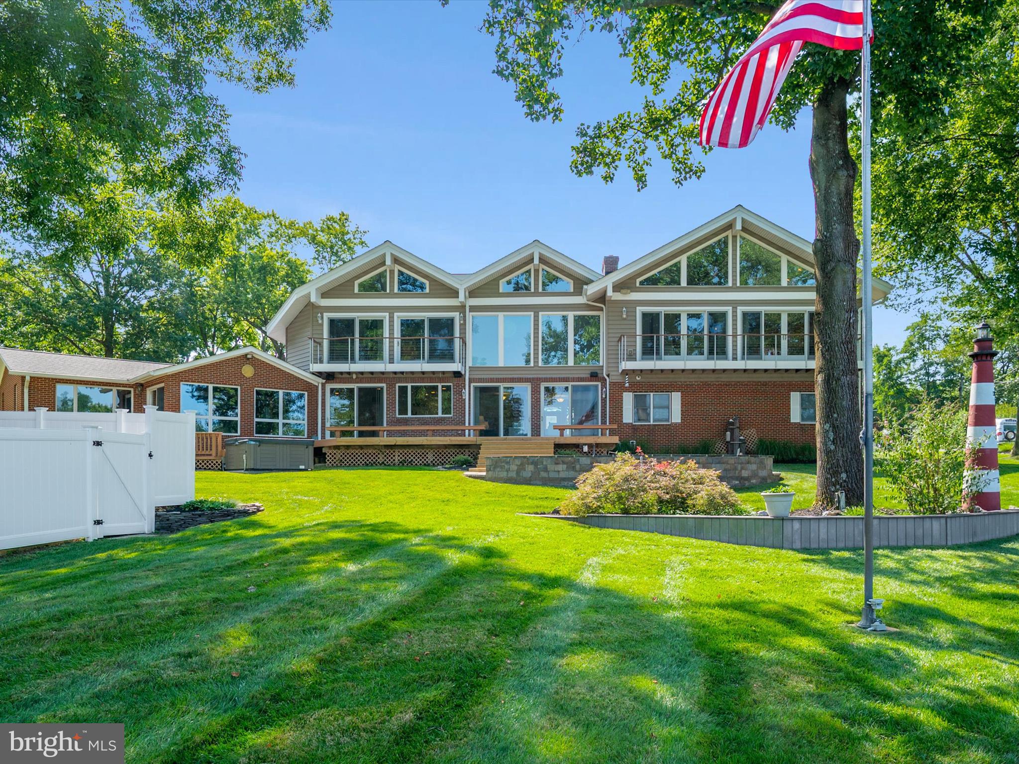 HARBOR VIEW - Residential