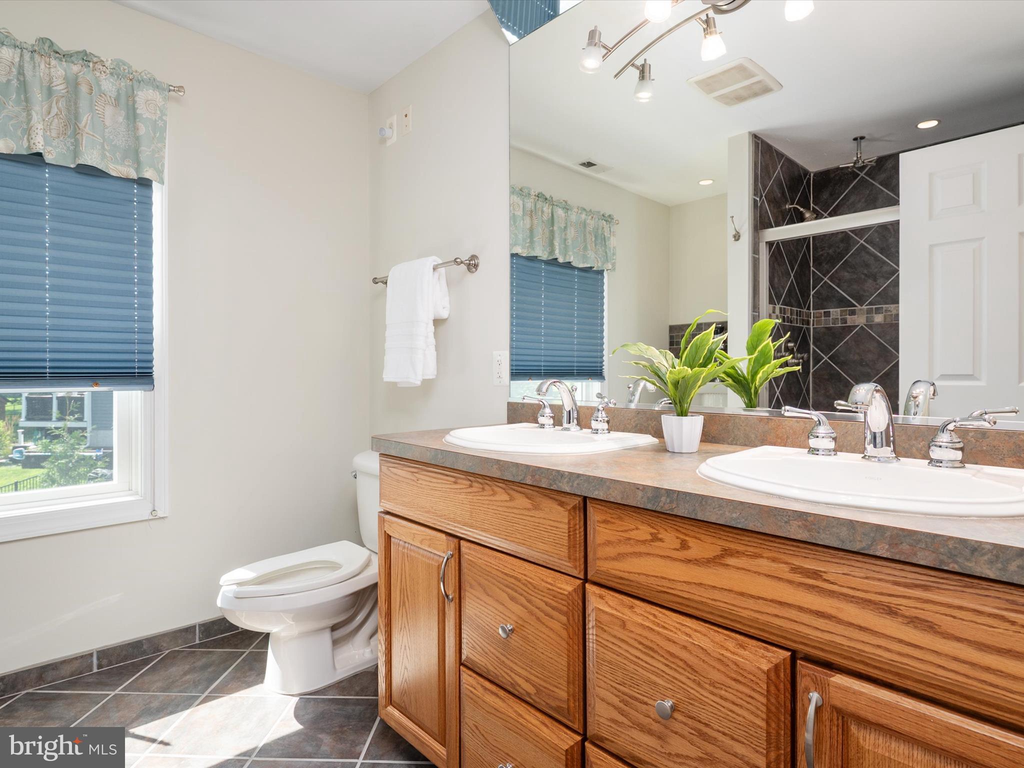 HARBOR VIEW - Residential