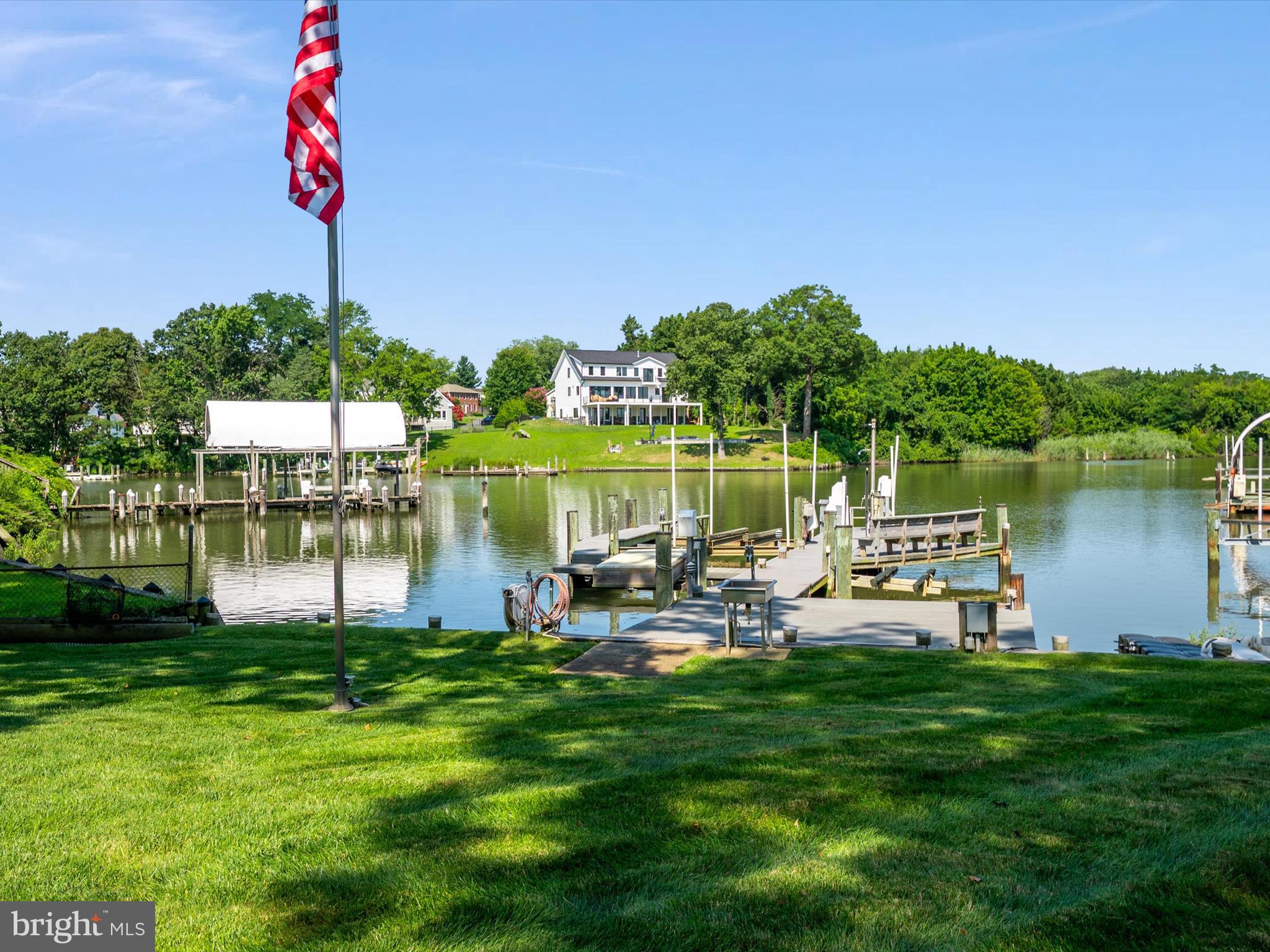 1207 BAY VIEW COURT