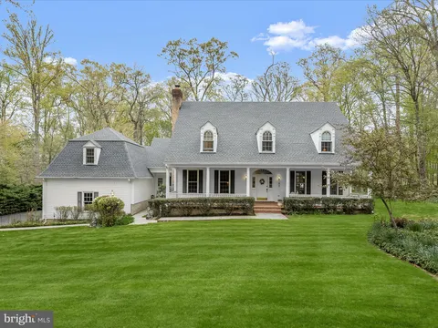 8113 Plum Creek Drive, Gaithersburg, MD MLS: MDMC2169884