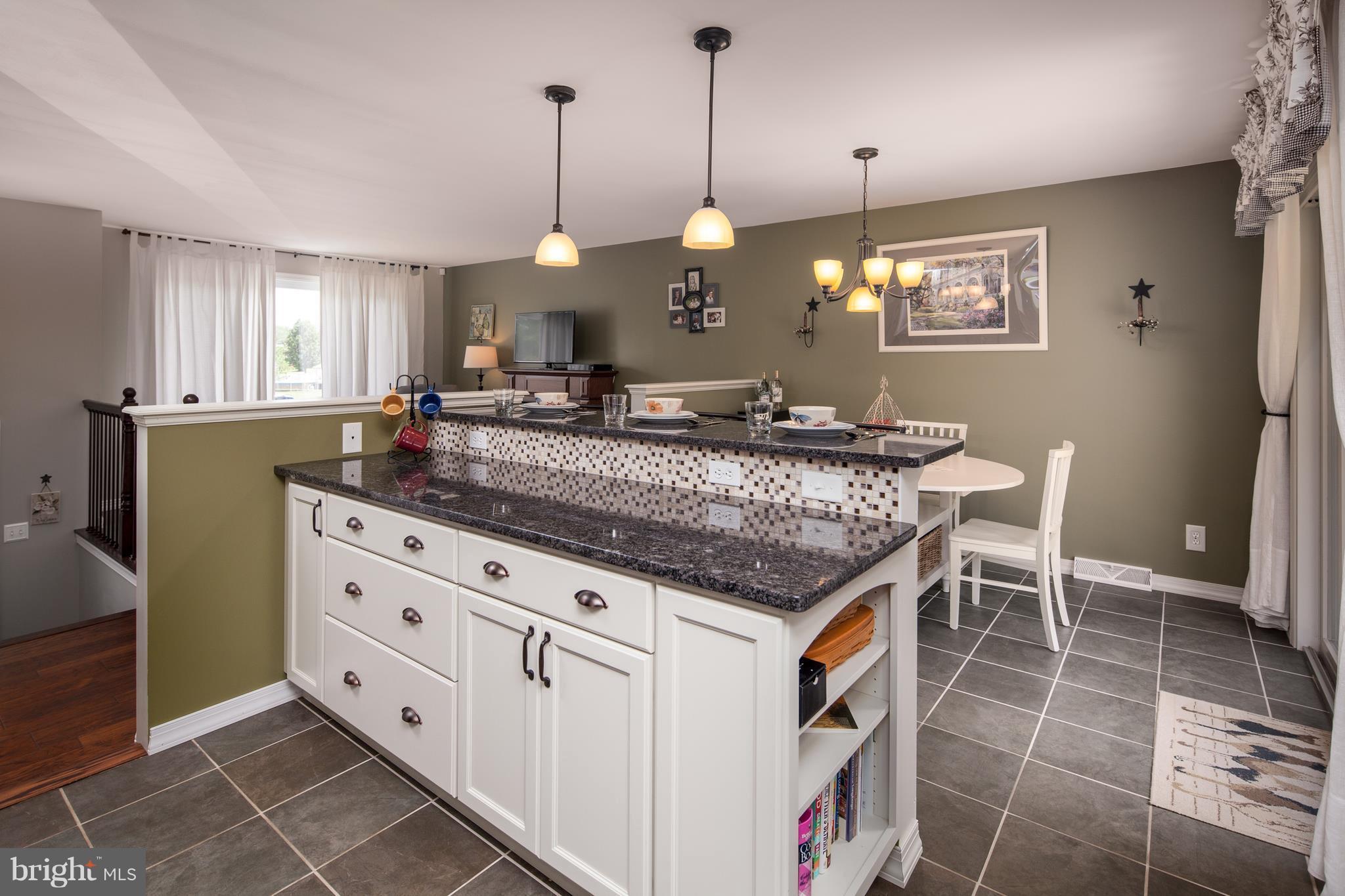 HERITAGE WOODS - Residential