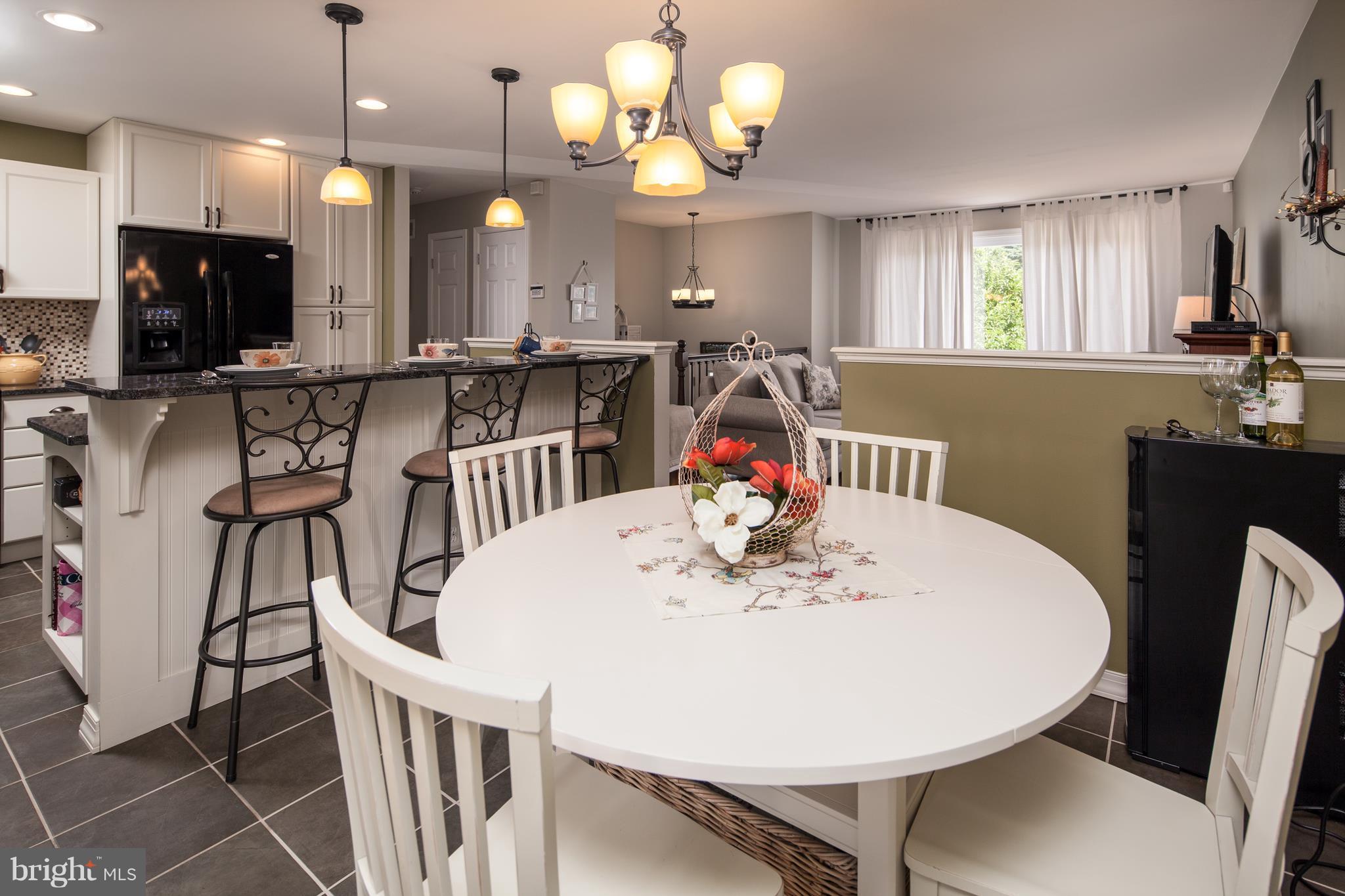 HERITAGE WOODS - Residential