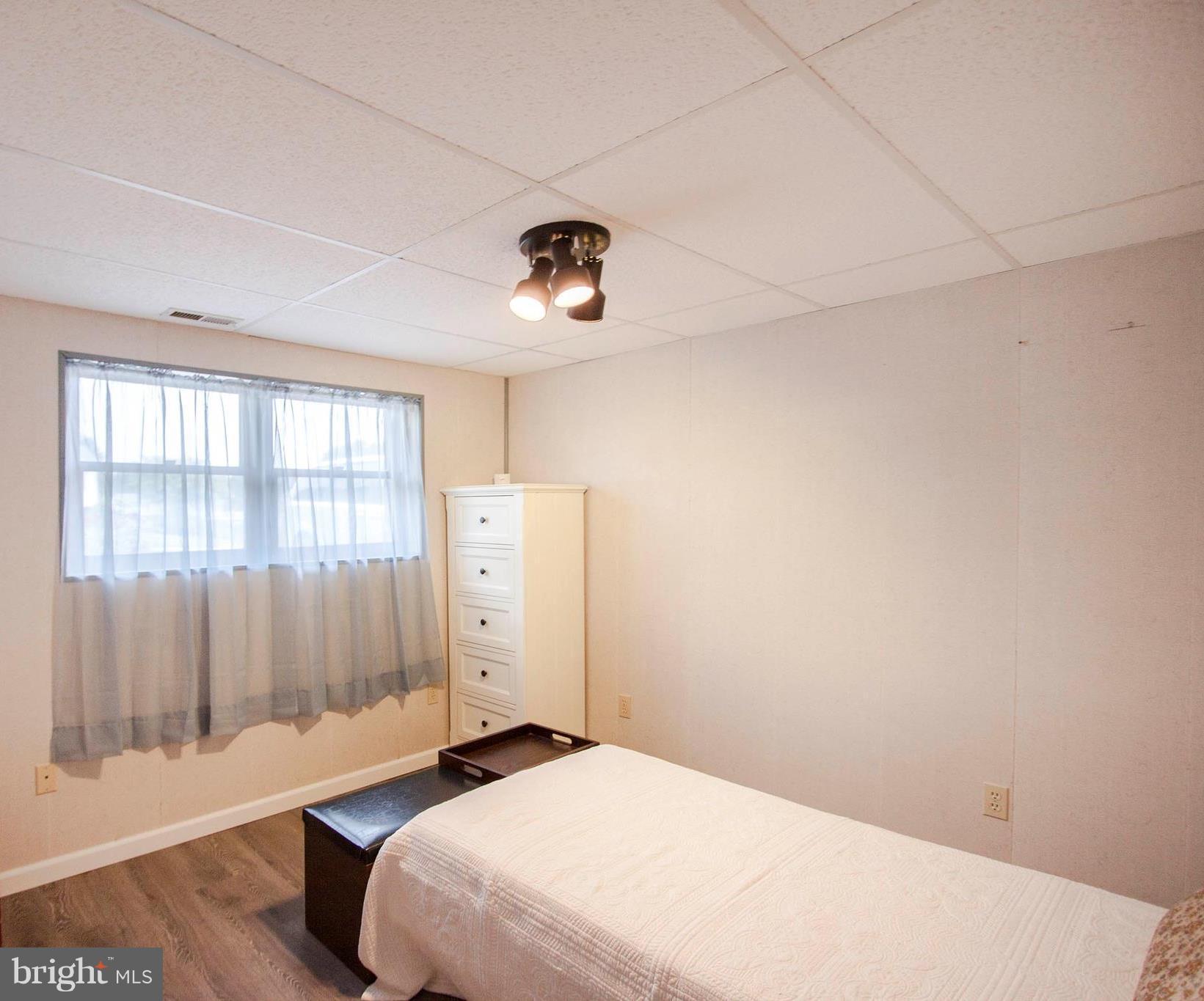 HERITAGE WOODS - Residential