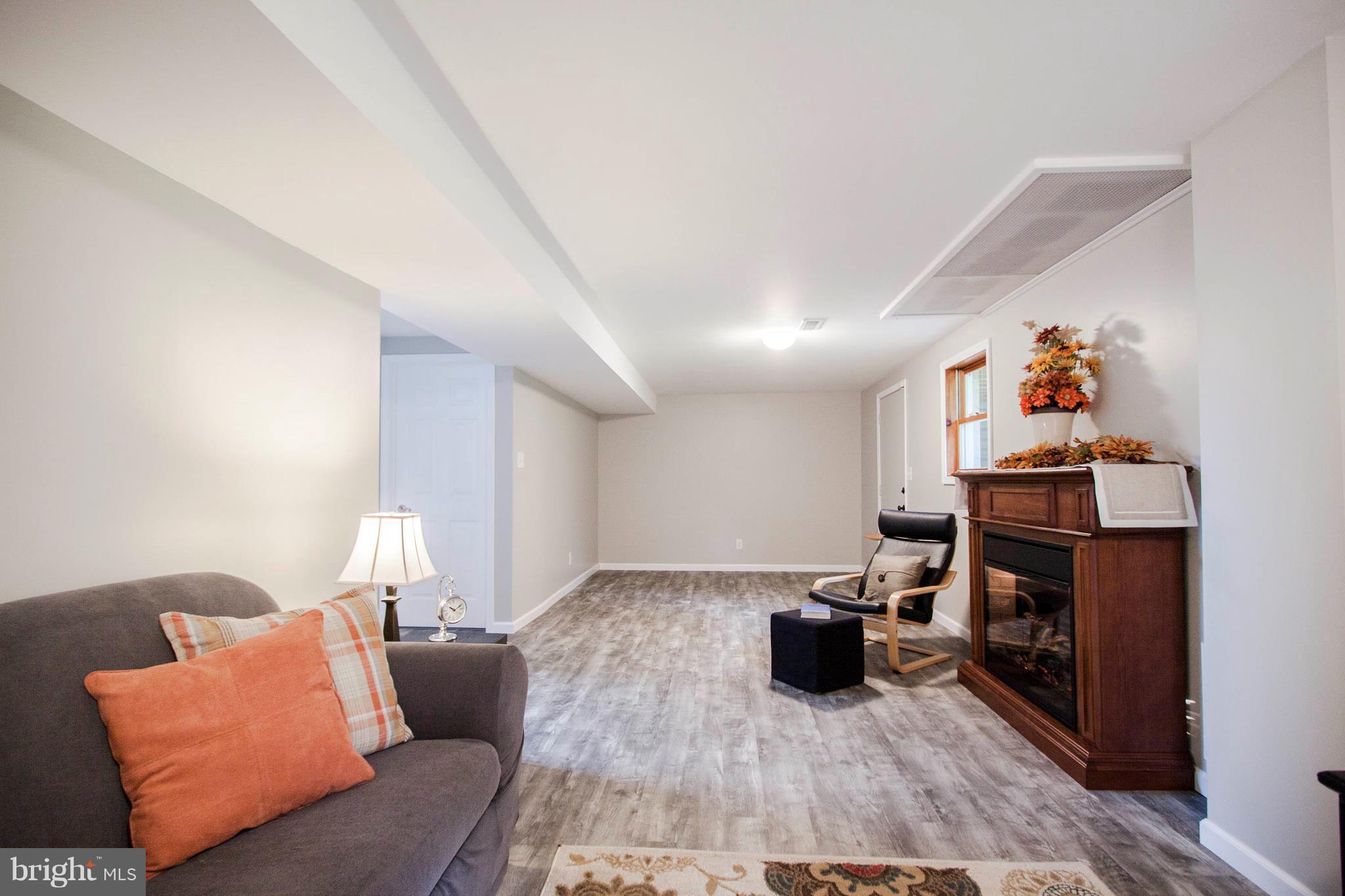 HERITAGE WOODS - Residential