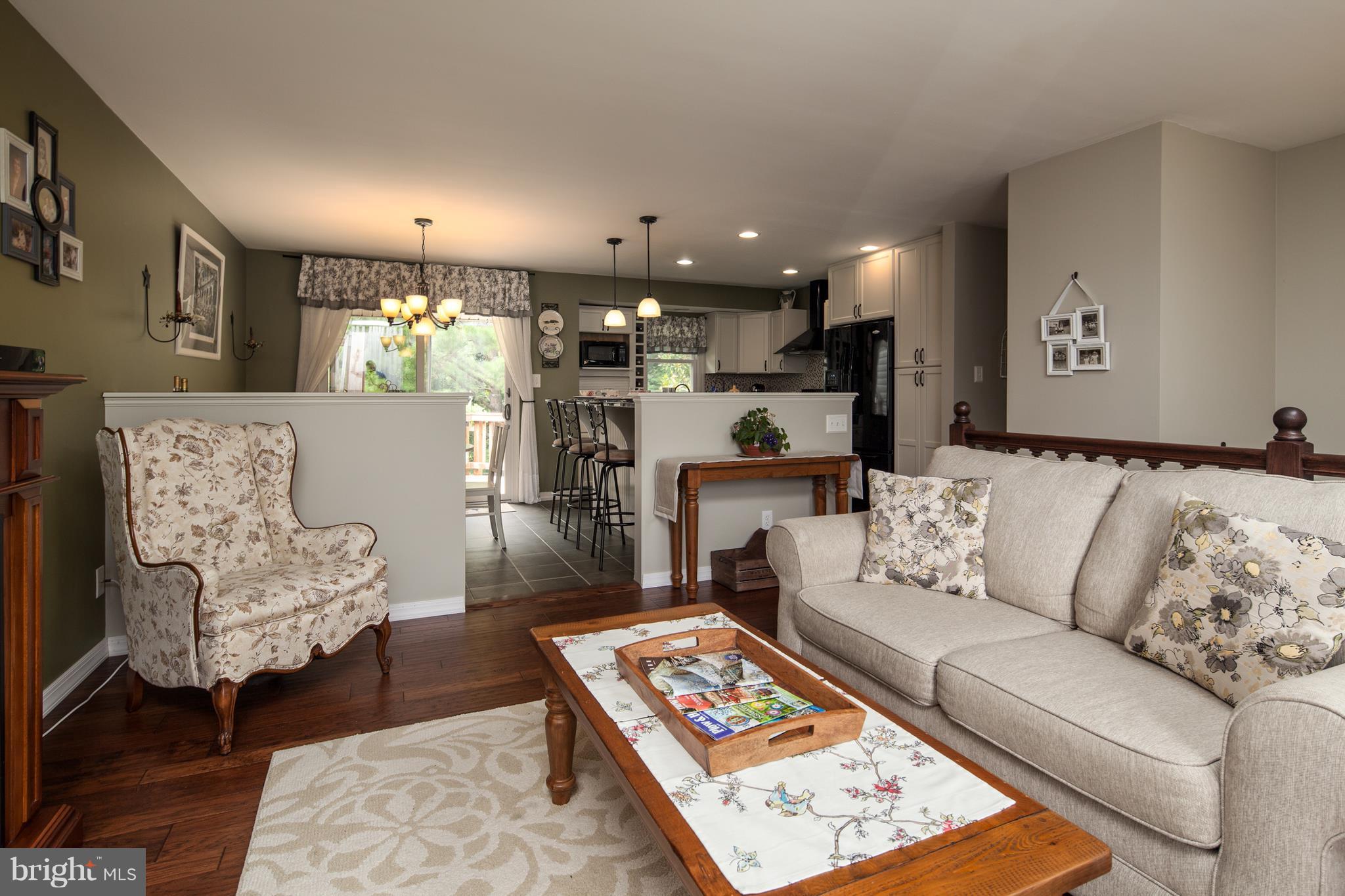 HERITAGE WOODS - Residential