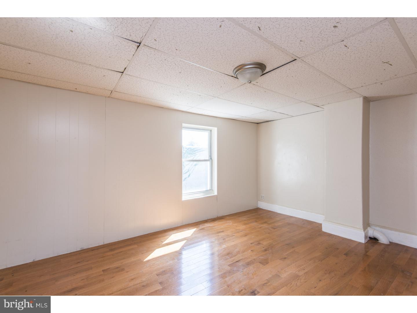 EAST FALLS - Residential Lease