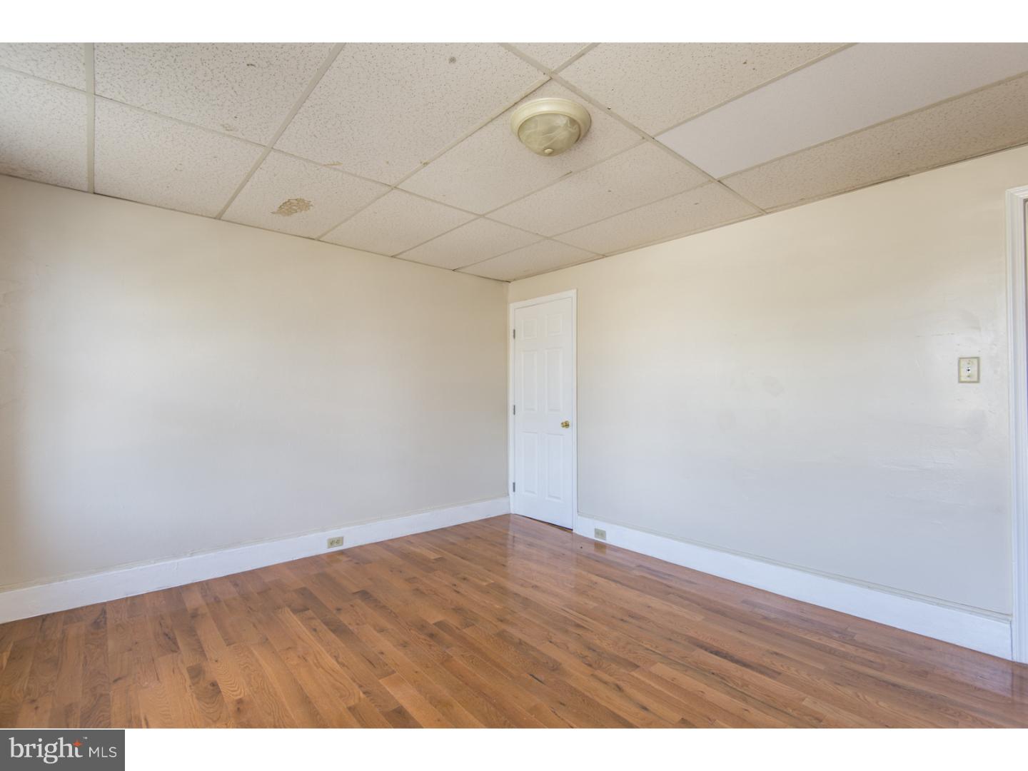 EAST FALLS - Residential Lease