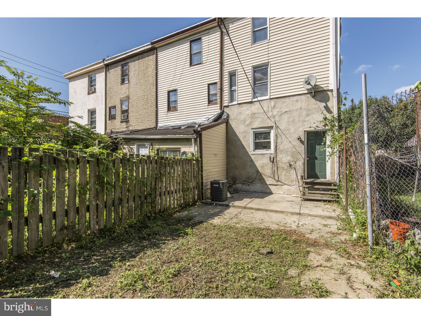 EAST FALLS - Residential Lease